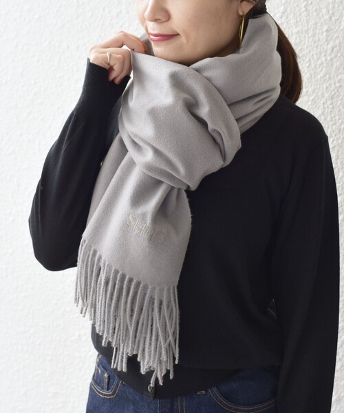 SHIPS（シップス）の「*〈手洗い可能〉ユニセックスロゴストール◆（ストール/ショール・レディース・ライトブルー/ブラック/オフホワイト/ベージュ/ピンク/グレー・ONE SIZE）」の20枚目の写真