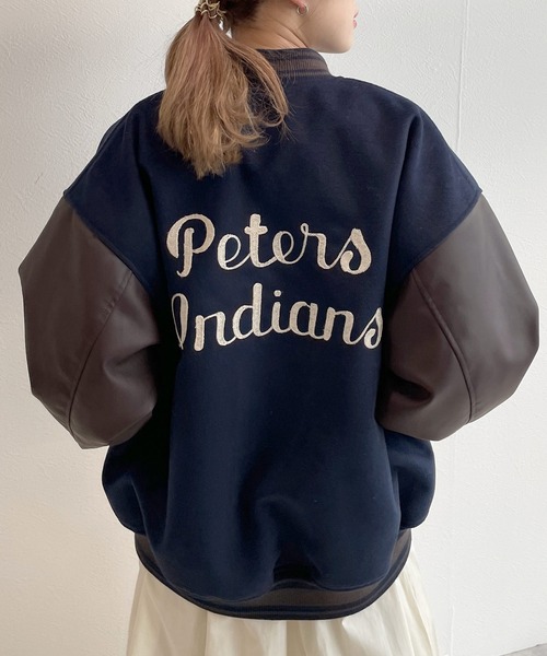 w closet（ダブルクローゼット）の「マーガレットメルトンスタジャン（スタジャン・レディース・ネイビー/ライトグレー・FREE）」の4枚目の写真