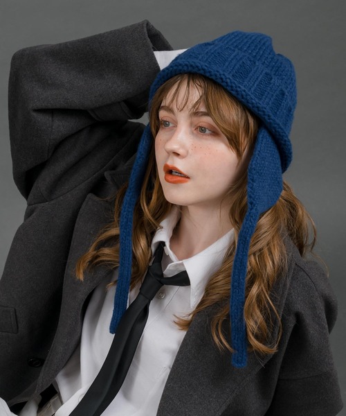 MUHET(ミュエータ)の「イヤーフラップニットキャップ(ニットキャップ/ビーニー・レディース・モカ/ブルー/アイボリー/ブラック・FREE)」の4枚目の写真