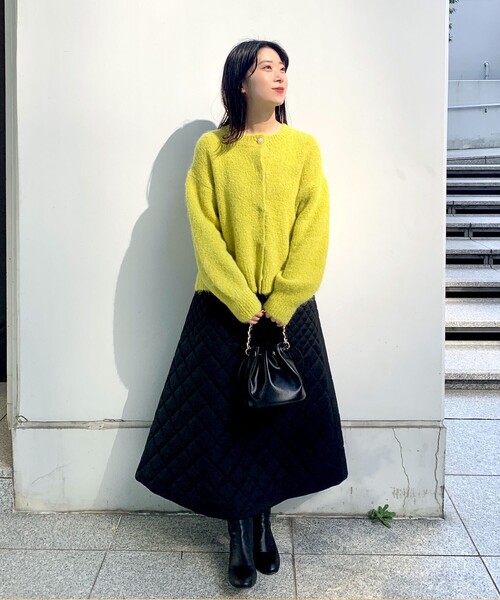 OPAQUE.CLIP(オペークドットクリップ)の「◆PEGGYビジュー釦モヘヤカーディガン(カーディガン/ボレロ・レディース・ピンク系/チャコールグレー/イエロー・38)」の15枚目の写真