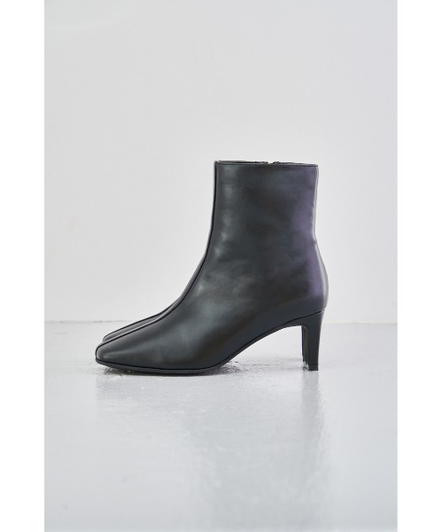AZUL by moussy（アズールバイマウジー）の「CENTER STITCH SHORT BOOTS/センターステッチショートブーツ（ブーツ・レディース・ダークブルー/アイボリー/ブラック・LARGE/SMALL/MEDIUM）」の12枚目の写真