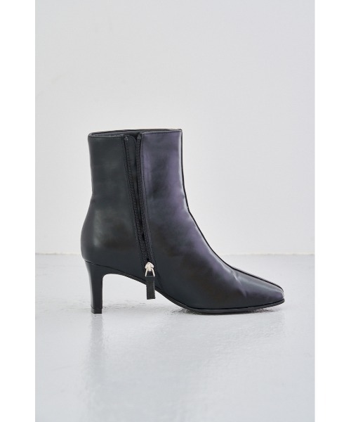 AZUL by moussy（アズールバイマウジー）の「CENTER STITCH SHORT BOOTS/センターステッチショートブーツ（ブーツ・レディース・ダークブルー/アイボリー/ブラック・LARGE/SMALL/MEDIUM）」の14枚目の写真