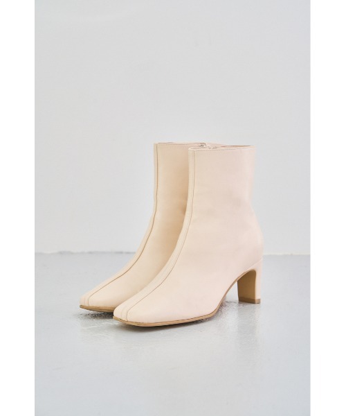 AZUL by moussy（アズールバイマウジー）の「CENTER STITCH SHORT BOOTS/センターステッチショートブーツ（ブーツ・レディース・ダークブルー/アイボリー/ブラック・LARGE/SMALL/MEDIUM）」の19枚目の写真