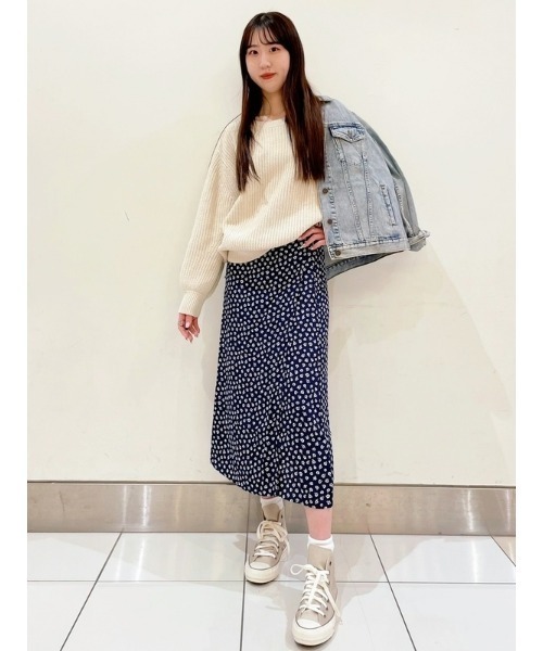 GAP（ギャップ）の「レンチング(TM) エコヴェロ(TM) ミディ ラップスカート（スカート・レディース・ブラック/ネイビー・XS/S/M/L/XXS）」の9枚目の写真