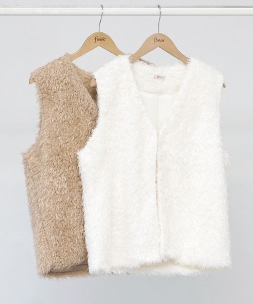 flower（フラワー）の「フェミニンシャギーベスト（ベスト・レディース・ホワイト/ベージュ・FREE）」の10枚目の写真