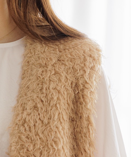 flower（フラワー）の「フェミニンシャギーベスト（ベスト・レディース・ホワイト/ベージュ・FREE）」の5枚目の写真