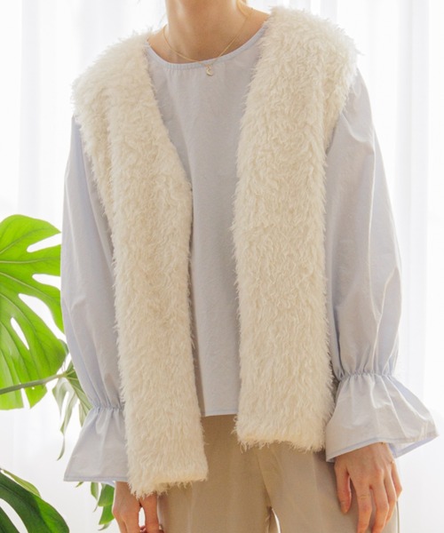 flower（フラワー）の「フェミニンシャギーベスト（ベスト・レディース・ホワイト/ベージュ・FREE）」の17枚目の写真