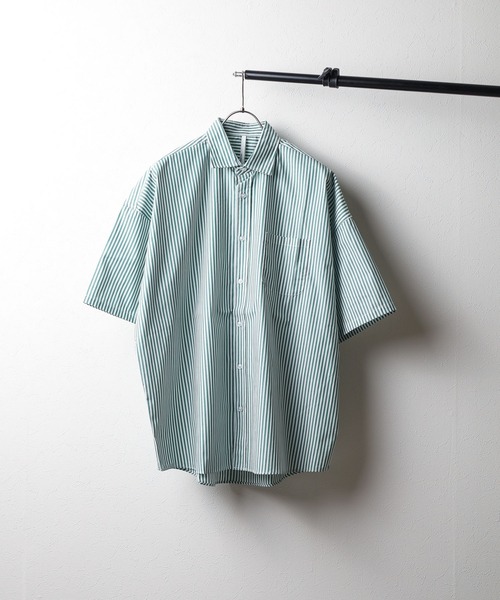 ARCHIVER（アーカイバ）の「【Ir】オーバーサイズ　レギュラーカラーシャツ（シャツ/ブラウス・メンズ・パープル系/ホワイト系/ブラック/グレイッシュベージュ/サックスブルー/ブラック系/イエロー系/ホワイト/グリーン/グリーン系/サックスブルー系・MEDIUM/LARGE/X-LARGE）」の8枚目の写真