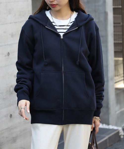 United Athle（ユナイテッドアスレ）の「雑誌 『men’s FUDGE』にて掲載！【United Athle】T/C full zip sweat / フルジップパーカー ジップアップパーカー フーディー 裏起毛 羽織 5620（パーカー・レディース・アッシュ/ホワイト/ヘザーグレー/オリーブ/レッド/グリーン/パープル/ダークブラウン/ブラック/ネイビー/サンドベージュ/バーガンディー/チャコールグレー/ロイヤルブルー・M/S/L/XL/XXL）」の21枚目の写真