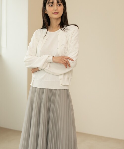 OPAQUE.CLIP（オペークドットクリップ）の「◆アンサンブル対応 刺繍チュールクルーネックカーディガン【洗濯機洗い可】（カーディガン/ボレロ・レディース・サンドベージュ/ホワイト系/ライトブルー・36/38/40）」の7枚目の写真