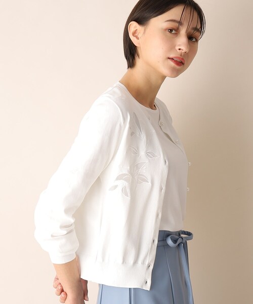 OPAQUE.CLIP（オペークドットクリップ）の「◆アンサンブル対応 刺繍チュールクルーネックカーディガン【洗濯機洗い可】（カーディガン/ボレロ・レディース・サンドベージュ/ホワイト系/ライトブルー・36/38/40）」の19枚目の写真