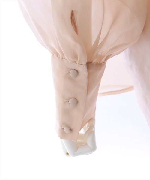 clear（クリア）の「長袖シアーシャツ （シャツ/ブラウス・レディース・ベージュ/ピンク/サックスブルー・F）」の9枚目の写真