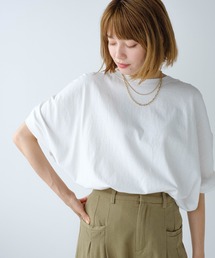 ショルダーシャーリングカットソー
