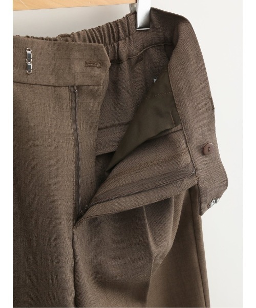 m.f.editorial（エムエフエディトリアル）の「【リネン調 アンクル丈 ストレッチ】m.f.エディトリアル レディース シャンブレー テーパードパンツ(セットアップ可能)（スラックス・レディース・ブラウン/カーキ/モカ・MEDIUM/LARGE）」の17枚目の写真