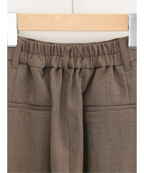 m.f.editorial（エムエフエディトリアル）の「【リネン調 アンクル丈 ストレッチ】m.f.エディトリアル レディース シャンブレー テーパードパンツ(セットアップ可能)（スラックス・レディース・ブラウン/カーキ/モカ・MEDIUM/LARGE）」の18枚目の写真