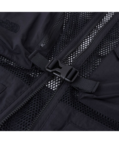 THE NORTH FACE(ザノースフェイス)の「THE NORTH FACE Utility Mesh Vest NP22331(ベスト・メンズ・ブラック・MEDIUM/LARGE)」の4枚目の写真