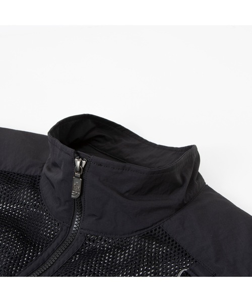 THE NORTH FACE(ザノースフェイス)の「THE NORTH FACE Utility Mesh Vest NP22331(ベスト・メンズ・ブラック・MEDIUM/LARGE)」の6枚目の写真