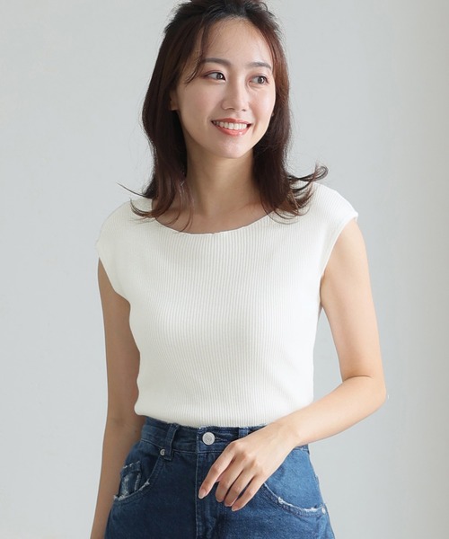 ElegChic(エレグシック)の「ボートネックフレンチスリーブサマーニット(ニット/セーター・レディース・ブラック/グレイッシュベージュ/ブルー/オフホワイト・XL/4L/M)」の2枚目の写真