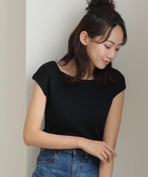 ElegChic(エレグシック)の「ボートネックフレンチスリーブサマーニット(ニット/セーター・レディース・ブラック/グレイッシュベージュ/ブルー/オフホワイト・XL/4L/M)」の5枚目の写真