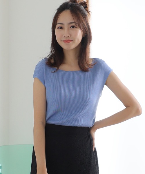 ElegChic(エレグシック)の「ボートネックフレンチスリーブサマーニット(ニット/セーター・レディース・ブラック/グレイッシュベージュ/ブルー/オフホワイト・XL/4L/M)」の9枚目の写真