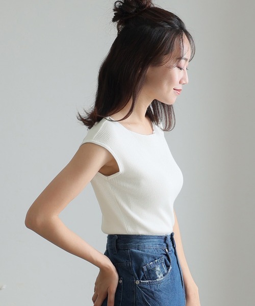 ElegChic(エレグシック)の「ボートネックフレンチスリーブサマーニット(ニット/セーター・レディース・ブラック/グレイッシュベージュ/ブルー/オフホワイト・XL/4L/M)」の14枚目の写真