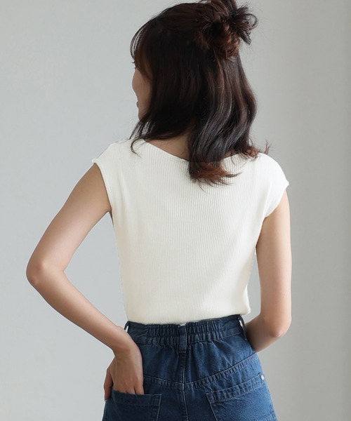 ElegChic(エレグシック)の「ボートネックフレンチスリーブサマーニット(ニット/セーター・レディース・ブラック/グレイッシュベージュ/ブルー/オフホワイト・XL/4L/M)」の15枚目の写真