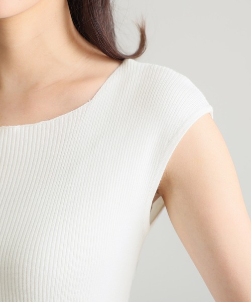 ElegChic(エレグシック)の「ボートネックフレンチスリーブサマーニット(ニット/セーター・レディース・ブラック/グレイッシュベージュ/ブルー/オフホワイト・XL/4L/M)」の22枚目の写真