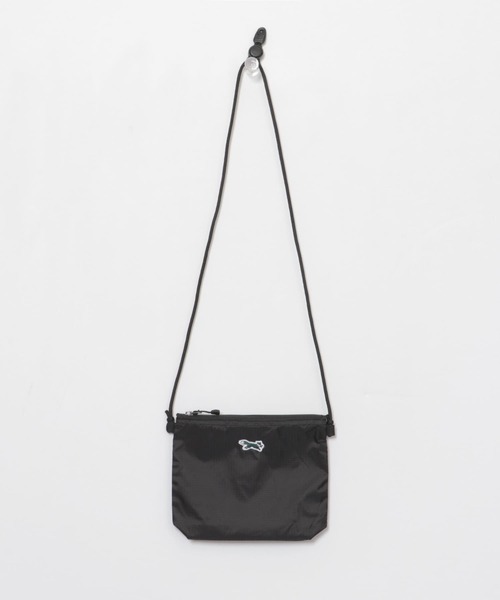 PENNEYS(ぺニーズ)の「『別注』PENNEYS×DOORS THE FOX SACOCHE(ショルダーバッグ・メンズ・ベージュ/ブラック/カーキ・-)」の7枚目の写真
