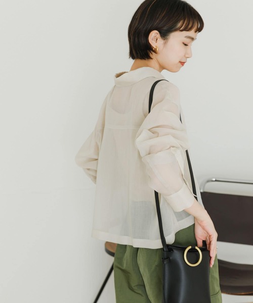 URBAN RESEARCH(アーバンリサーチ)の「ソフトオーガンジーショート丈シャツ(シャツ/ブラウス・レディース・ベージュ系その他/オレンジ系その他/カーキ・FREE)」の14枚目の写真