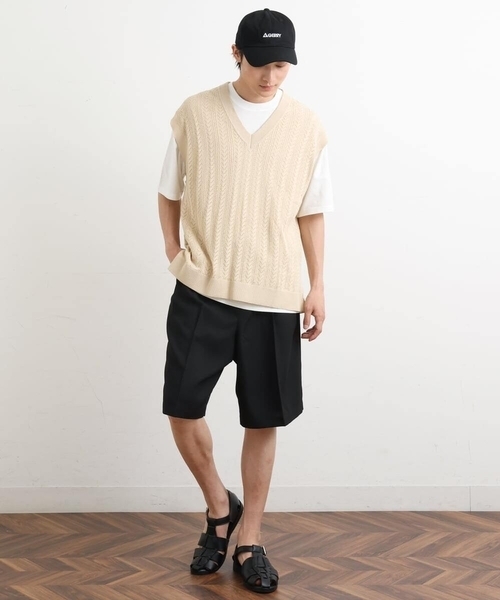 a.v.v（アーヴェヴェ）の「【洗濯機で洗える/2SET】透かし編ニットベスト（レイヤードカットソー付き）（ベスト・メンズ・オレンジ/アイボリー/チャコールグレー・46/44/48/50）」の6枚目の写真