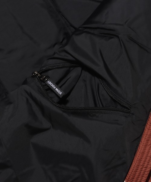 THE NORTH FACE（ザノースフェイス）の「THE NORTH FACE SHORT NUPTSE JACKET / ザ・ノース・フェイス ショート ヌプシ ジャケット（ダウンジャケット/コート・レディース・ブラック/ブラウン/ピンク/ブルー・L/S/M/XL）」の15枚目の写真