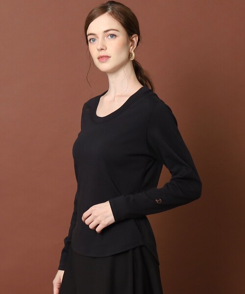 DRESSTERIOR（ドレステリア）の「◆【CLASSY.11月号掲載】【吸湿発熱・保湿】ホカウルラウンドヘムプルオーバー（Tシャツ/カットソー・レディース・ブルー/ホワイト/ブラック・34/38/36）」の10枚目の写真