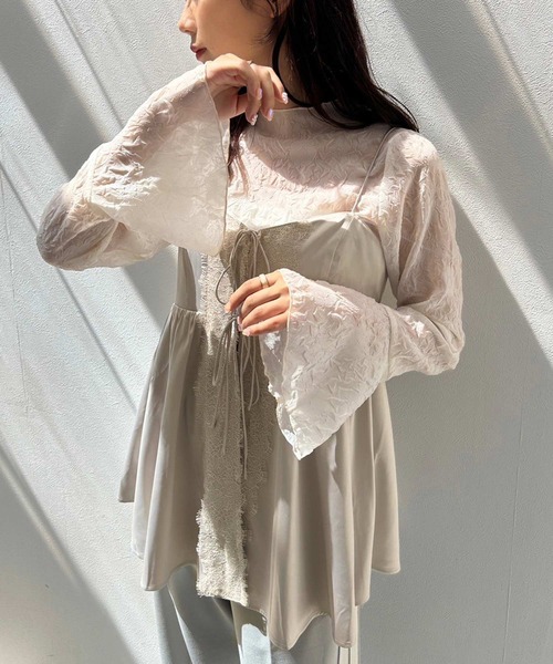 one after another NICE CLAUP(ワンアフターアナザーナイスクラップ)の「マーブルシアートップス(シャツ/ブラウス・レディース・グレー/アイボリー/ベージュ・FREE)」の4枚目の写真