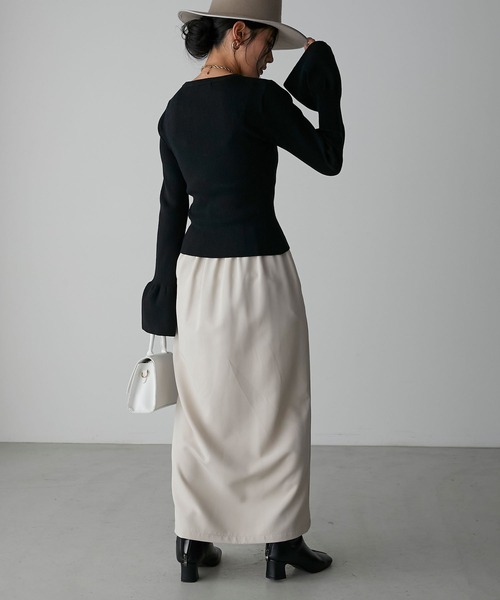 Anss.me（アンスミー）の「【Anss.me】クルーネックフレアスリーブリブニット（ニット/セーター・レディース・グレイッシュベージュ/グレー/ブラック/アイボリー・FREE）」の6枚目の写真