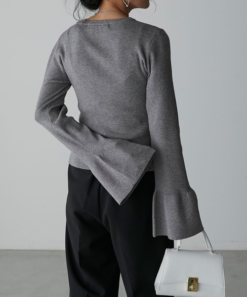 Anss.me（アンスミー）の「【Anss.me】クルーネックフレアスリーブリブニット（ニット/セーター・レディース・グレイッシュベージュ/グレー/ブラック/アイボリー・FREE）」の11枚目の写真