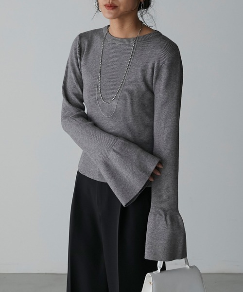 Anss.me（アンスミー）の「【Anss.me】クルーネックフレアスリーブリブニット（ニット/セーター・レディース・グレイッシュベージュ/グレー/ブラック/アイボリー・FREE）」の12枚目の写真