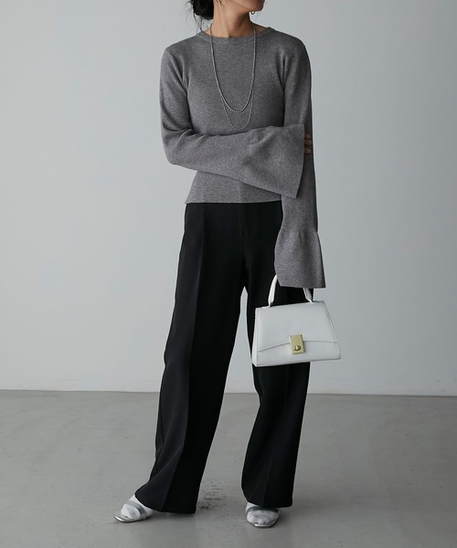 Anss.me（アンスミー）の「【Anss.me】クルーネックフレアスリーブリブニット（ニット/セーター・レディース・グレイッシュベージュ/グレー/ブラック/アイボリー・FREE）」の13枚目の写真