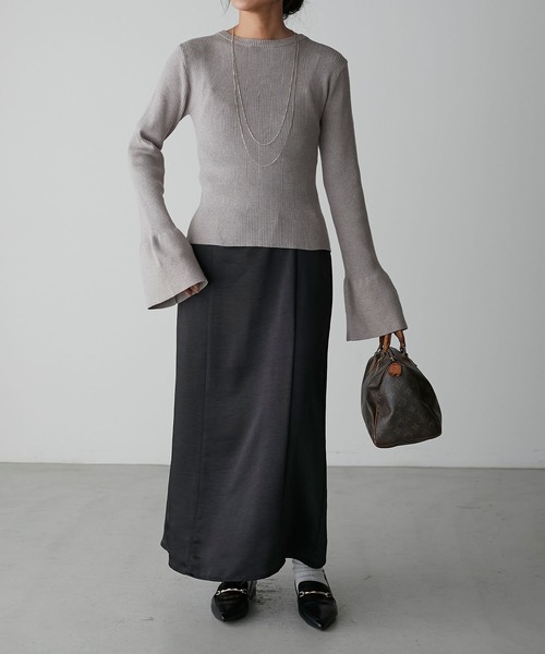 Anss.me（アンスミー）の「【Anss.me】クルーネックフレアスリーブリブニット（ニット/セーター・レディース・グレイッシュベージュ/グレー/ブラック/アイボリー・FREE）」の21枚目の写真