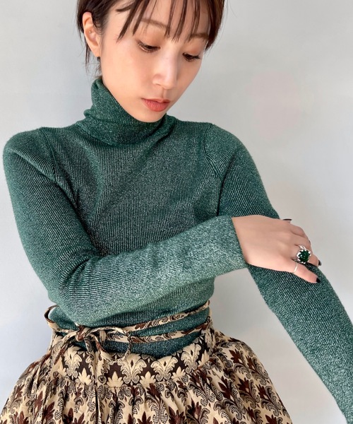 SANSeLF（サンセルフ）の「ラメタートルニットトップス【SANSeLF】 sanw23a047（ニット/セーター・レディース・ライトブルー/ブラック/ライトピンク/ダークグリーン/ネイビー/ライトベージュ・FREE）」の4枚目の写真