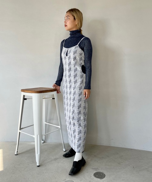 SANSeLF（サンセルフ）の「ラメタートルニットトップス【SANSeLF】 sanw23a047（ニット/セーター・レディース・ライトブルー/ブラック/ライトピンク/ダークグリーン/ネイビー/ライトベージュ・FREE）」の18枚目の写真