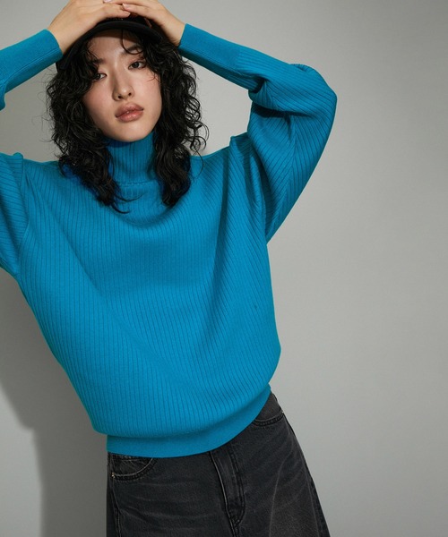 ADAM ET ROPE'(アダムエロペ)の「【WEB限定】WOOL混リブタートルニット(ニット/セーター・レディース・ブラック/ブルー系その他4/ライトグレー/ベージュ系その他・FREE)」の4枚目の写真