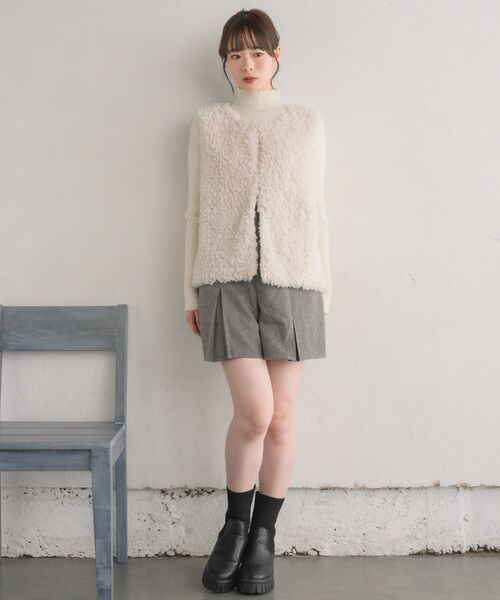 RETRO GIRL（レトロガール）の「ミックスファーベスト（ベスト・レディース・アイボリー/ライトグレー/ブラウン・FREE）」の5枚目の写真