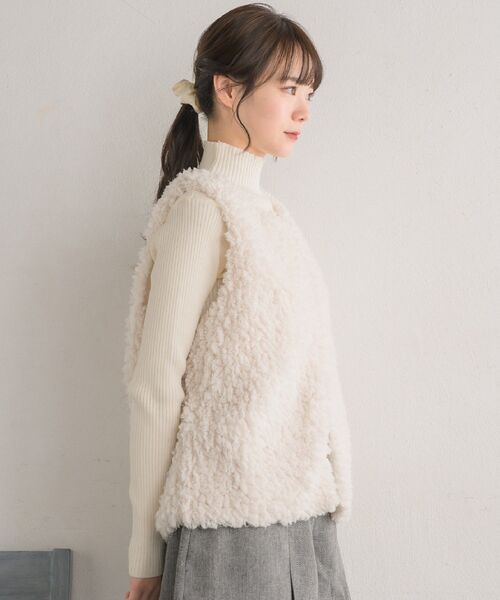 RETRO GIRL（レトロガール）の「ミックスファーベスト（ベスト・レディース・アイボリー/ライトグレー/ブラウン・FREE）」の12枚目の写真