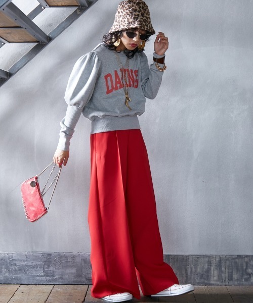 GEVS.（ジェイヴィス）の「＜大きいサイズ＞ リラックスワイドパンツ GEVS.（スラックス・レディース・チャコール/レッド・L/LL/3L/4L/5L）」の3枚目の写真