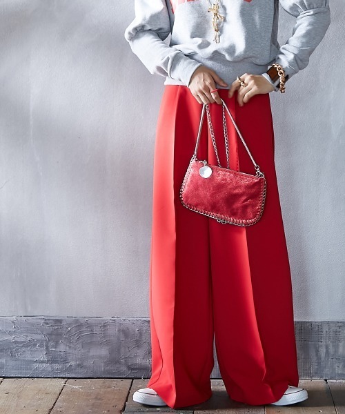 GEVS.（ジェイヴィス）の「＜大きいサイズ＞ リラックスワイドパンツ GEVS.（スラックス・レディース・チャコール/レッド・L/LL/3L/4L/5L）」の7枚目の写真