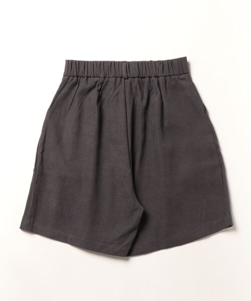 Q（キュー）の「タックショートパンツ（その他パンツ・レディース・チャコールグレー/ベージュ・MEDIUM）」の13枚目の写真