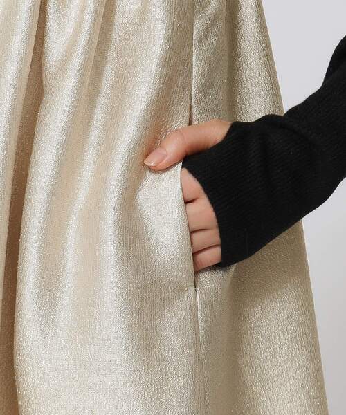 GALLEST（ギャレスト）の「メタリックキャミワンピース（ワンピース・レディース・ダークグレー/サンドベージュ・38）」の14枚目の写真