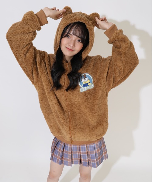 ミニオン トレーナー BABYDOLL ベビードール モコモコ ボアトレーナー 楽天市場】【50％OFF SALE】 ミニオン BIGフェイス ボア