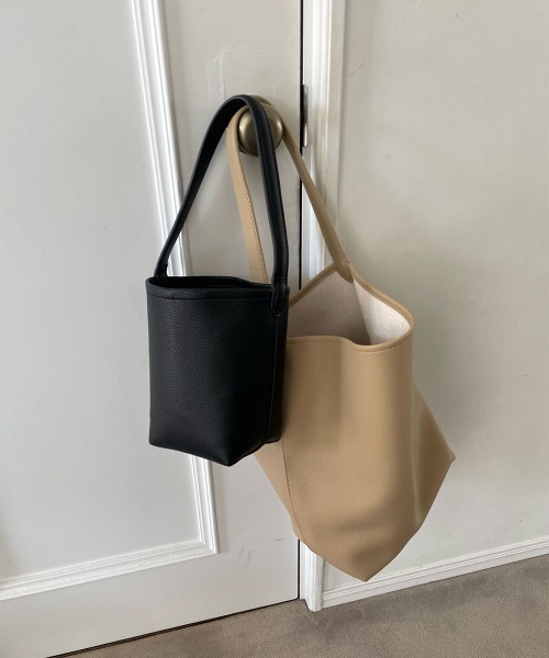 marjour(マージュール)の「MINIMAL DAILY TOTE(MINI)(トートバッグ・レディース・グリーン/ブラック・FREE)」の6枚目の写真
