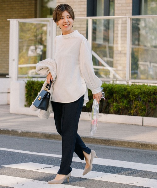 F by ROSSO（エフバイロッソ）の「F by ROSSO　サイドパールハイネックブラウス（シャツ/ブラウス・レディース・ブラック/オフホワイト・FREE）」の3枚目の写真